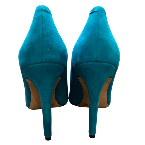 New Vince Camuto Vibrant Turquoise Suede Heels Size 7.5 - Picture 5 of 10